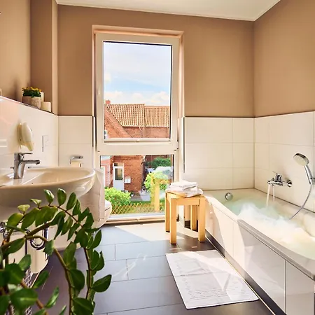 Konukevi Seecafe Zarrentin am Schaalsee